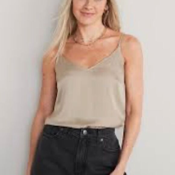 Old Navy V-Neck Satin Camo Top Mocha Toffee M NWT IN PACKAGE - Picture 1 of 5
